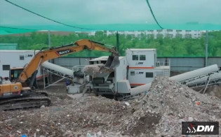 每小时处理 100 吨建筑垃圾