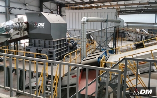 如何选择碎石机制造商？这份指南说透了